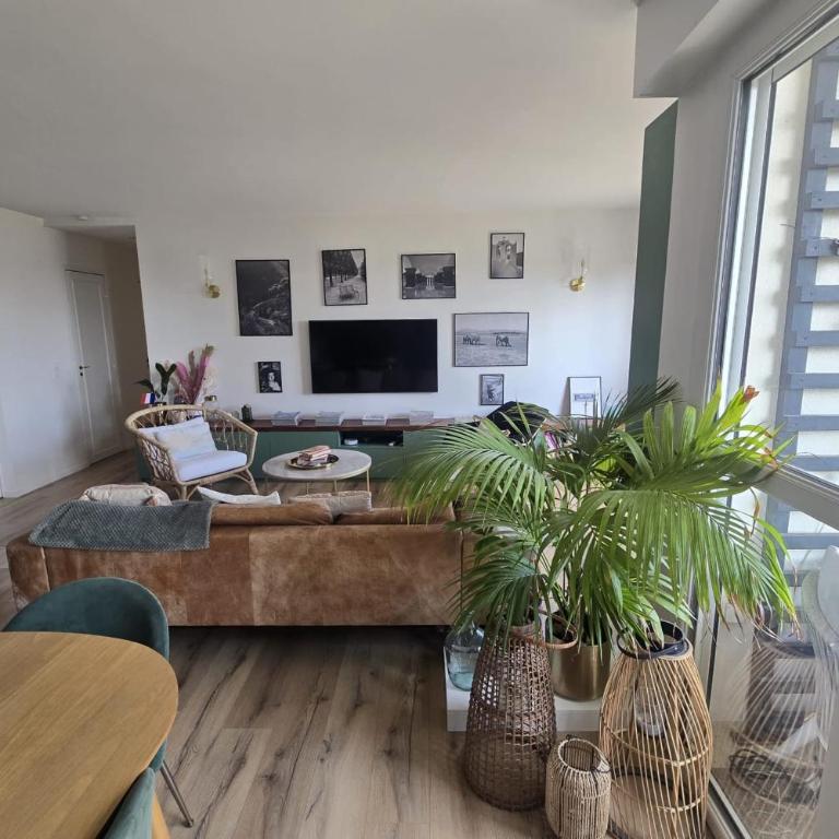 Apartment with terrace and view of Paris - Appartement - 1