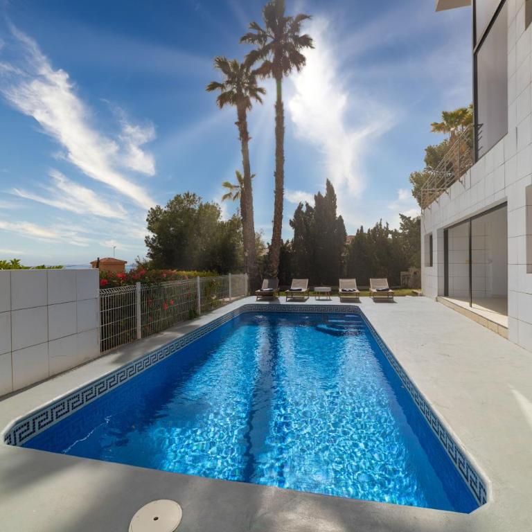Ultra-Luxury Panoramic Sea View Villa with Private Pool & 200m' Sky Terrace & Garage in Alicante - Villa Superior - 17