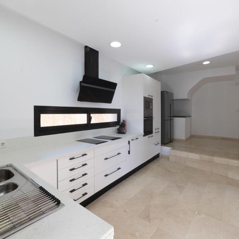 Ultra-Luxury Panoramic Sea View Villa with Private Pool & 200m' Sky Terrace & Garage in Alicante - Villa Superior - 38