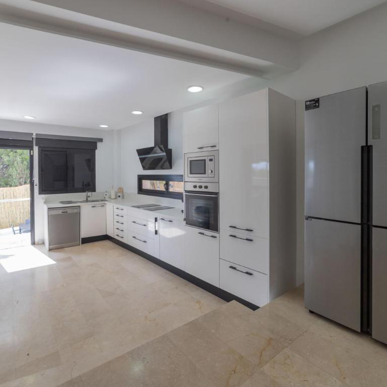 Ultra-Luxury Panoramic Sea View Villa with Private Pool & 200m' Sky Terrace & Garage in Alicante - Villa Superior - 37