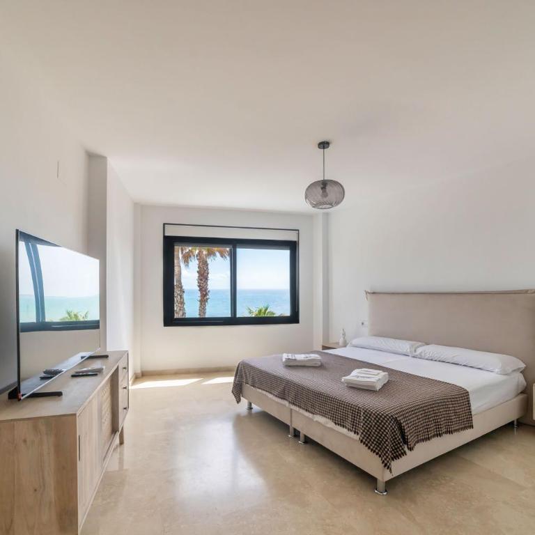 Ultra-Luxury Panoramic Sea View Villa with Private Pool & 200m' Sky Terrace & Garage in Alicante - Villa Superior - 49