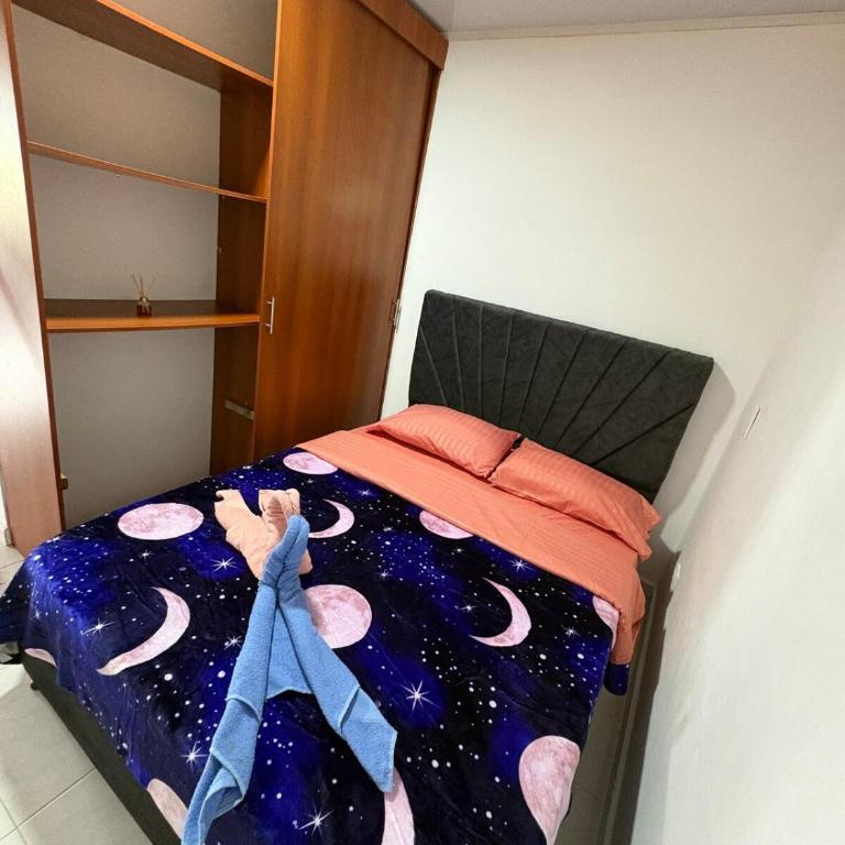 EXCLUSIVO APARTAMENTO CON VISTA A LA REPRESA DE GUATAPe - Apartamento de 2 dormitorios con vistas al lago - 3