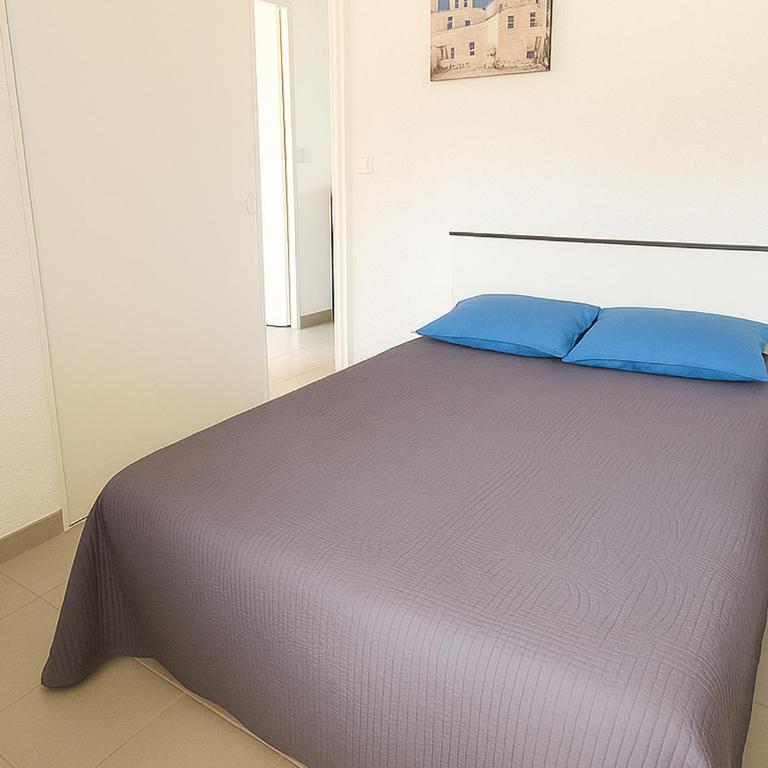 Appartement F2 avec terrasse, jardin, parking et accès piscine à 500m du village d'Argelès-sur-Mer - FR-1-732-63 - Appartement - 6