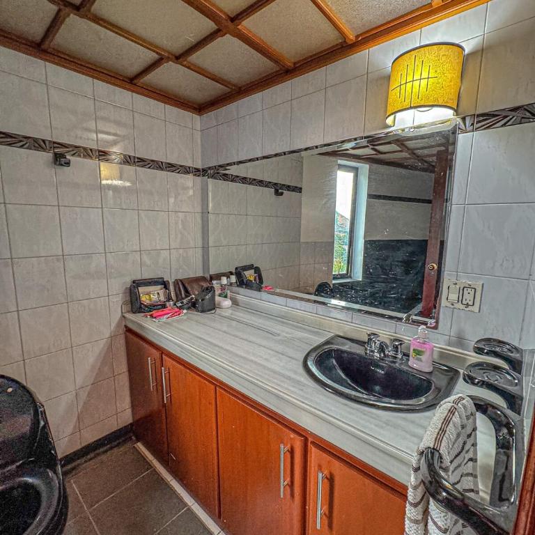 Apartamento Central y cerca al aeropuerto - Apartamento de 3 dormitorios - 16