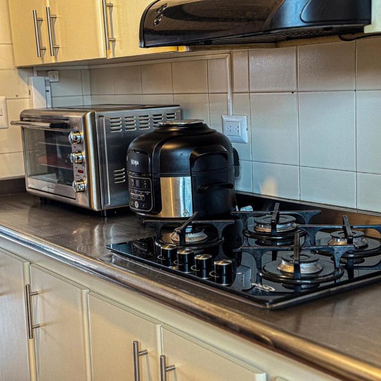 Apartamento Central y cerca al aeropuerto - Apartamento de 3 dormitorios - 22