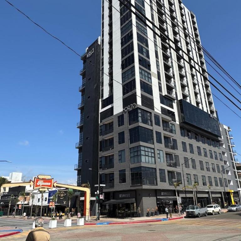SIE7E NEW Condo - One-Bedroom Apartment - 16