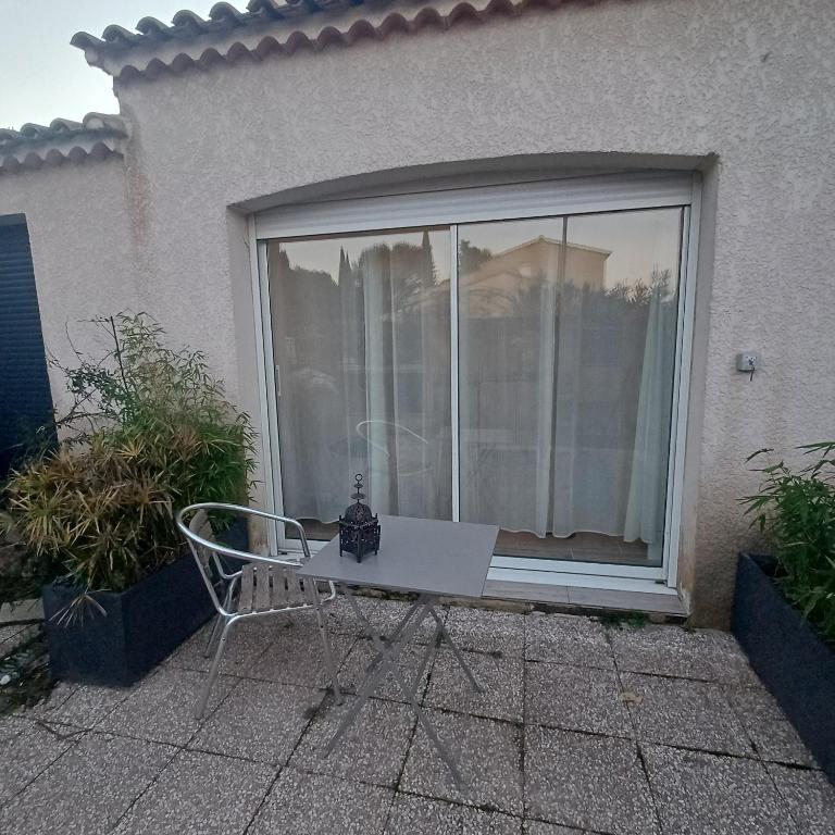 Studio cosy, terrasse, logement entier Aix-en-Provence dans maison - Appartement 1 Chambre - 21