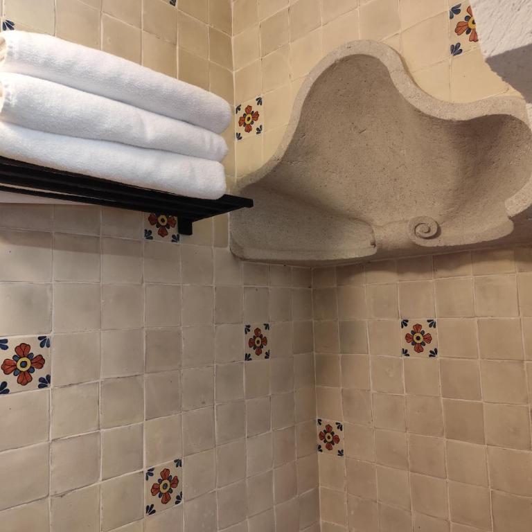 Casa de las Conchas Cuernavaca - Suite Doble Deluxe - Cama grande - 4