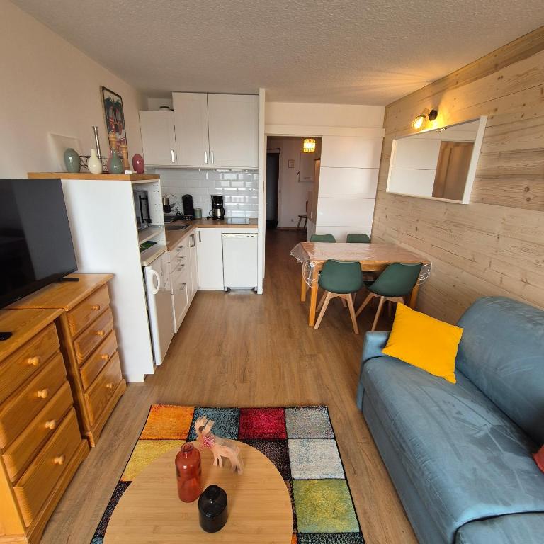 APPARTEMENT RESIDENCE PLEIN SUD , CENTRE STATION , PIED DES PISTES , PARKING ,WIFI , 30 m2 , 4p - Apartment mit 2 Schlafzimmern - 7