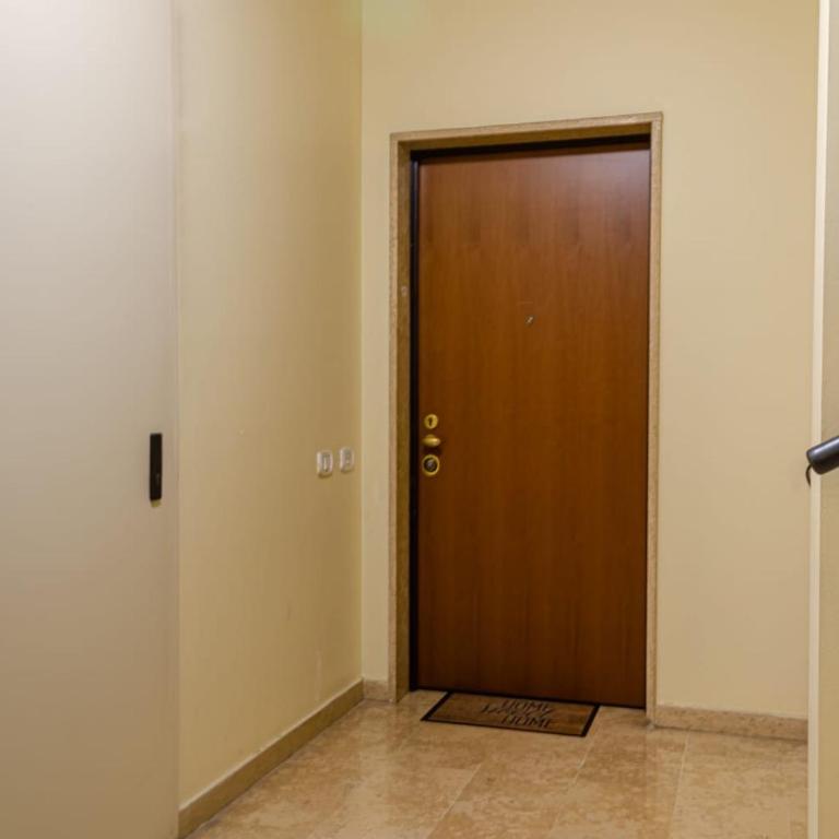 Metropolitan Home Gonin - Appartamento con 3 Camere da Letto - 55