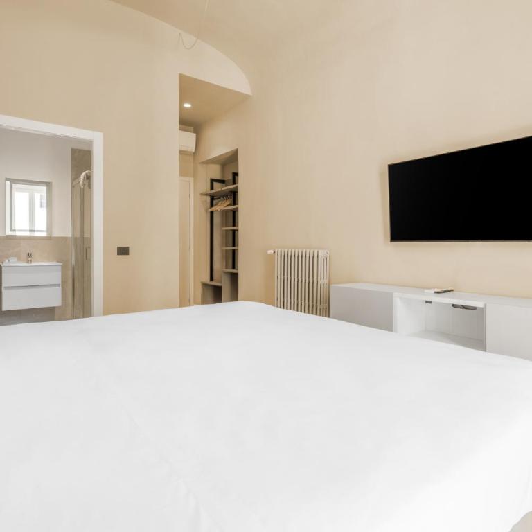 Hotel Adamas - Three-Bedroom Deluxe Apartment - 6