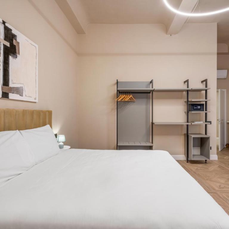 Hotel Adamas - Three-Bedroom Deluxe Apartment - 3