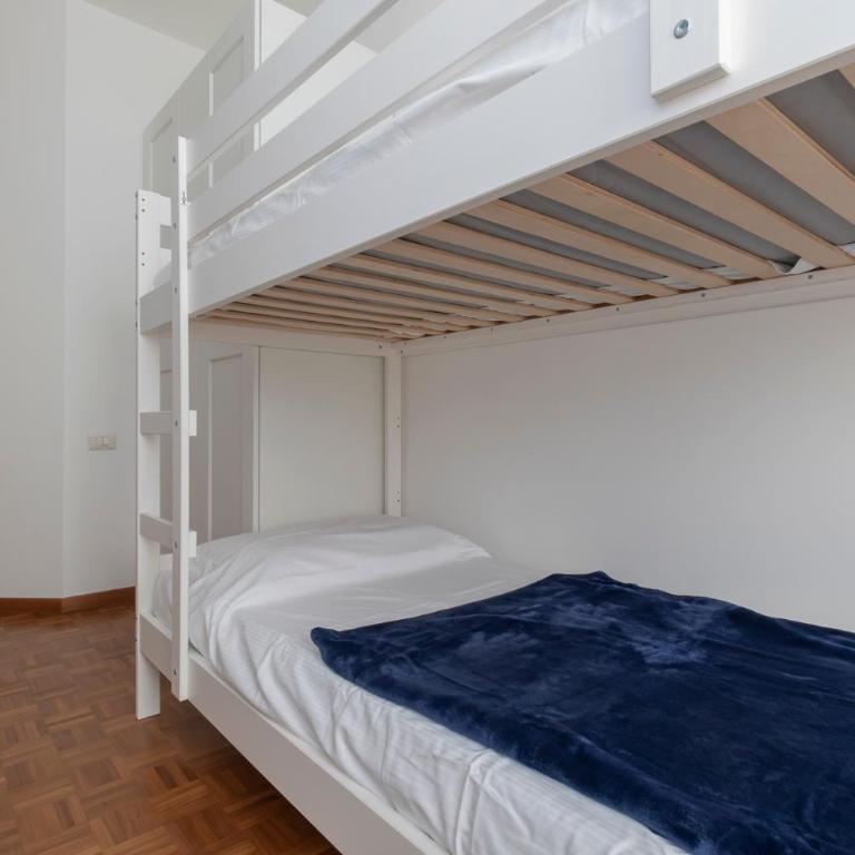 I-Host Luxury Apartment - Cherubini 6 - Appartamento con 2 Camere da Letto - 40