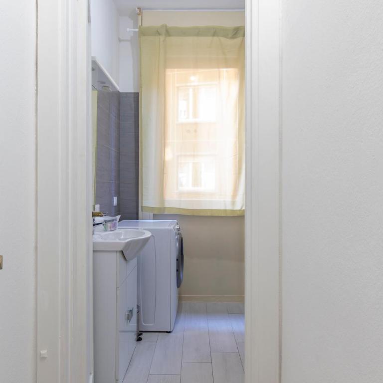 I-Host Luxury Apartment - Cherubini 6 - Appartamento con 2 Camere da Letto - 52