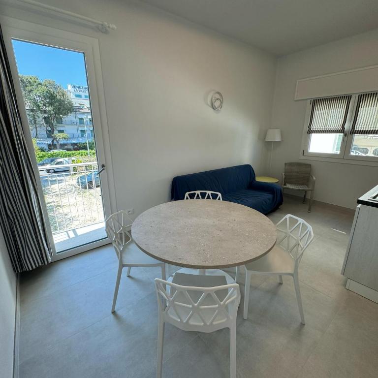 App4rent Villa Zanetti - Appartamenti con spiaggia privata frontemare - Appartamento Standard con 2 Camere da Letto - 2