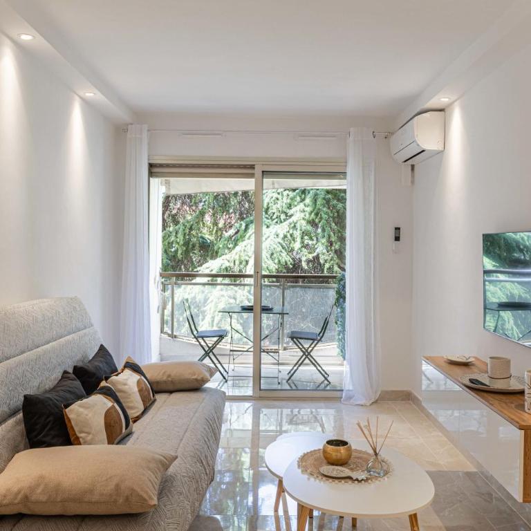 LE CENTER avec joli balcon et parking pour un plaisant séjour - Apartment mit 1 Schlafzimmer und Balkon - 1