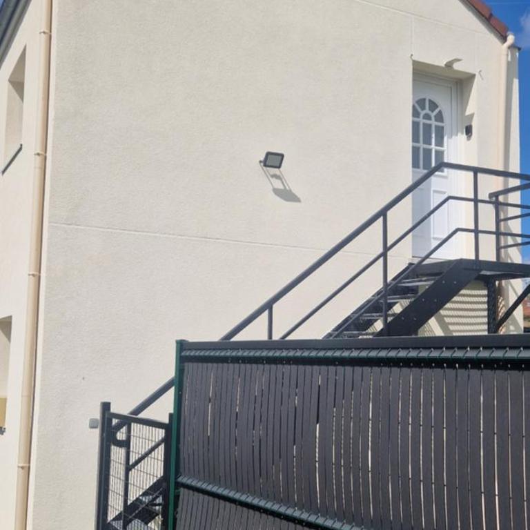 Appartement cosy spacieux parking gratuit en face - Apartment mit 1 Schlafzimmer - 3