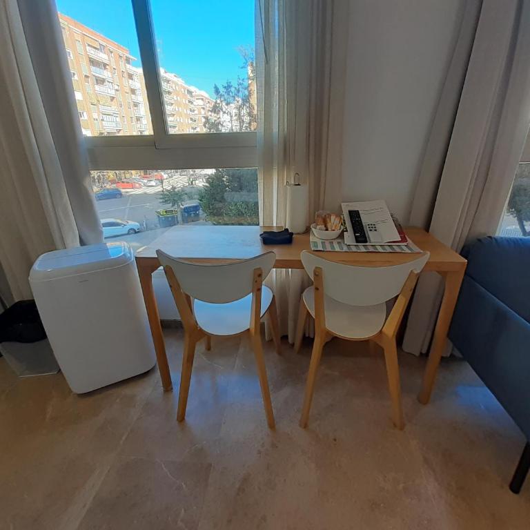 11 Nights studios - Studio Apartment - 9