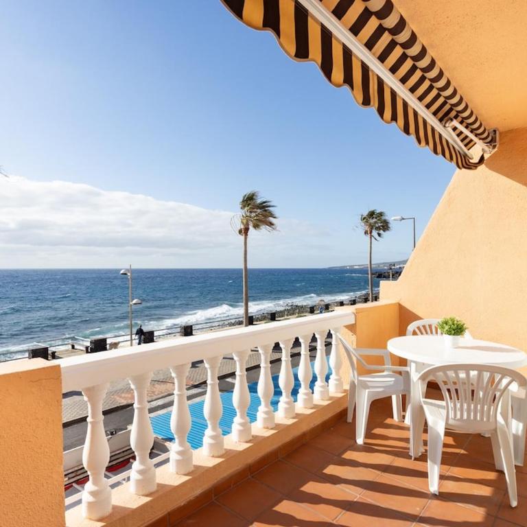 Balcón al Mar, sol y playa en primera línea de costa - Apartamento de 1 dormitorio - 2