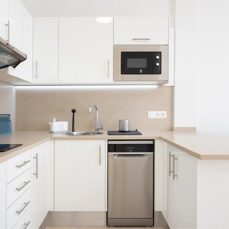 Balcón al Mar, sol y playa en primera línea de costa - Apartamento de 1 dormitorio - 15