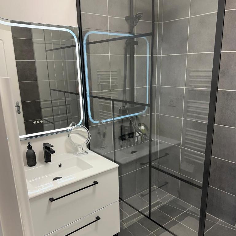 duplex design, calme, au vallon des auffes, bord de mer - Apartment mit 2 Schlafzimmern - 2