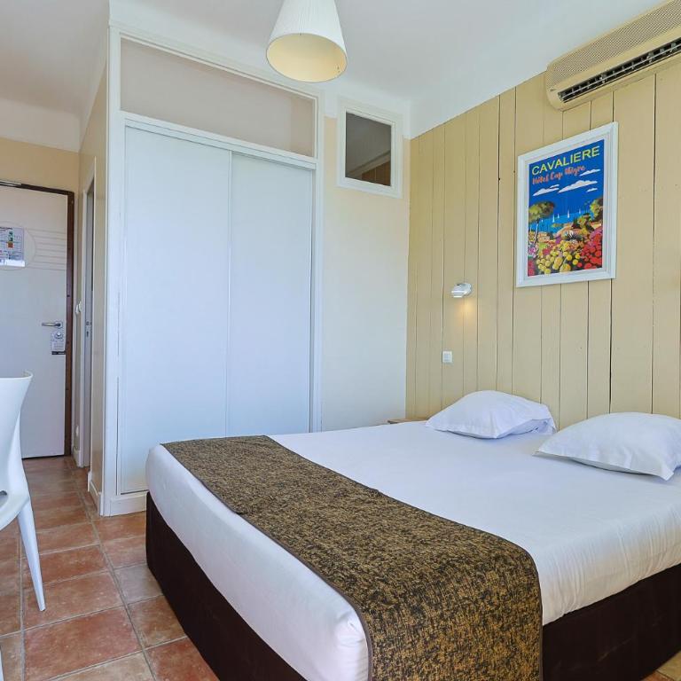 Cap Nègre Hôtel - Chambre Double avec Balcon - Vue Partielle sur Mer - 3