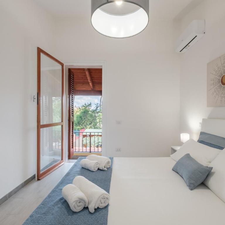 Suite Sant'Andrea-250 m from the Beach- Privat Parking-Self Check-in - Netflix - Villa con 1 Camera da Letto - 2