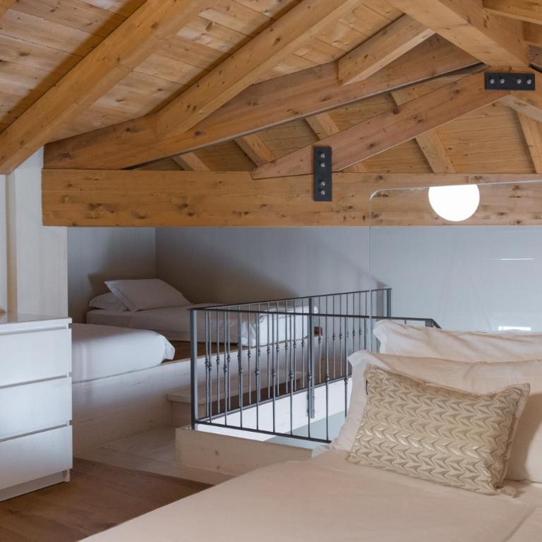 Jolie Maison by Villa Porta Collection - 2-Bedroom - 4