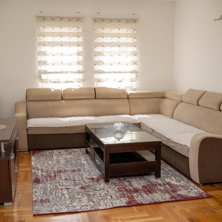 Apartman Emel - Two-Bedroom Apartment - 1