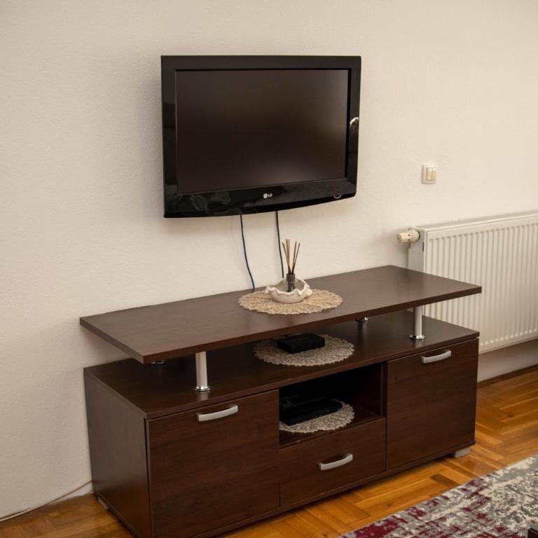 Apartman Emel - Two-Bedroom Apartment - 9