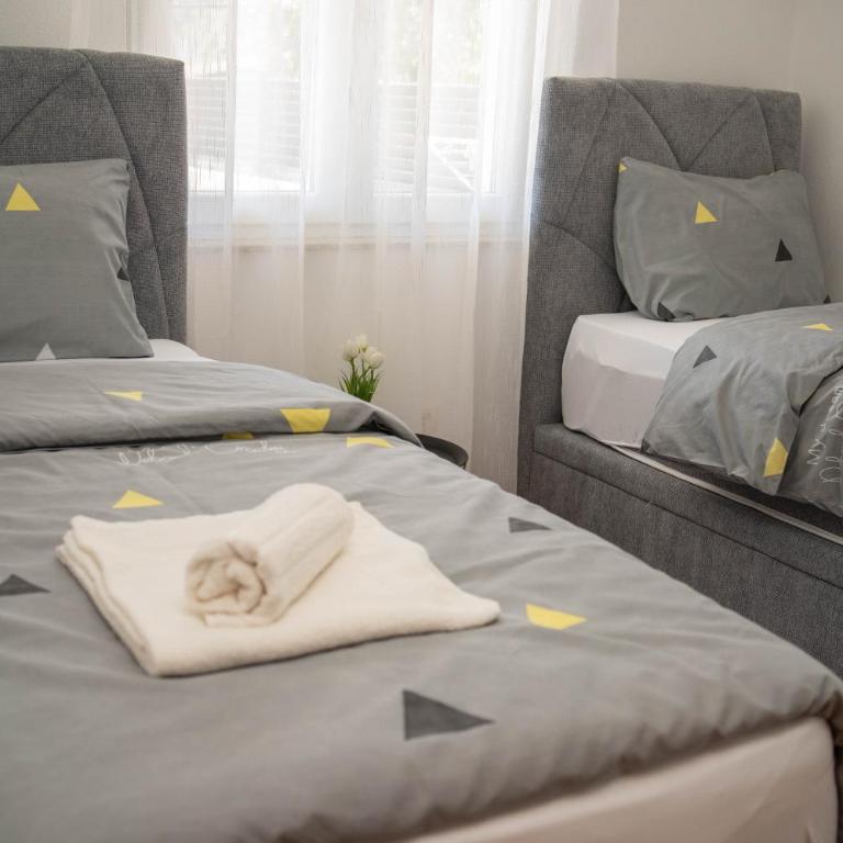 Apartman Emel - Two-Bedroom Apartment - 23