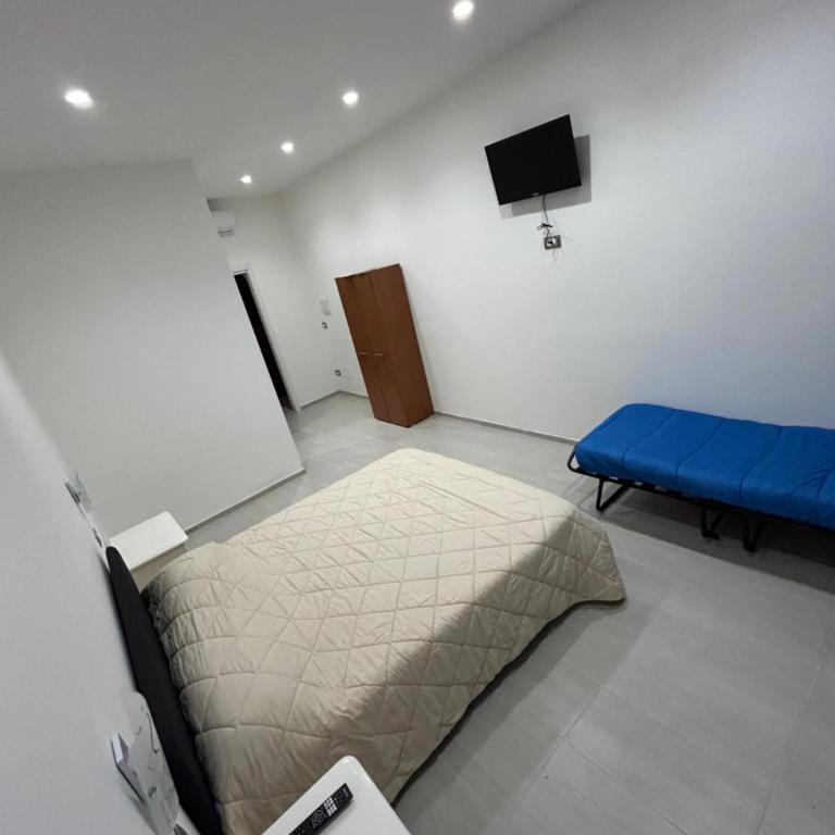 Magic Dream , Bari - Large Double or Twin Room - 2