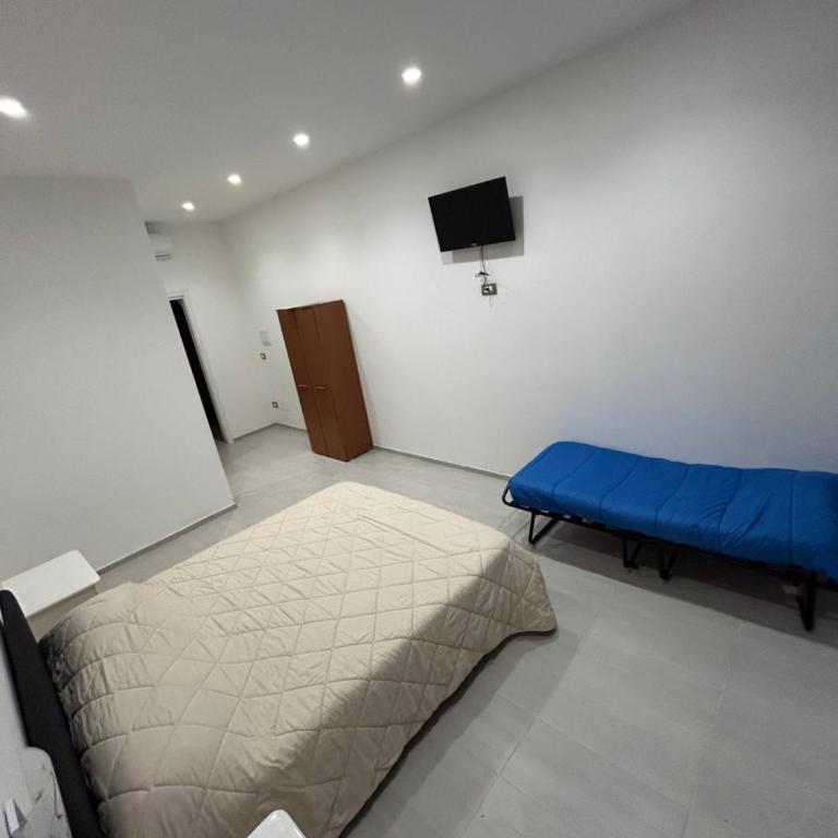 Magic Dream , Bari - Large Double or Twin Room - 1