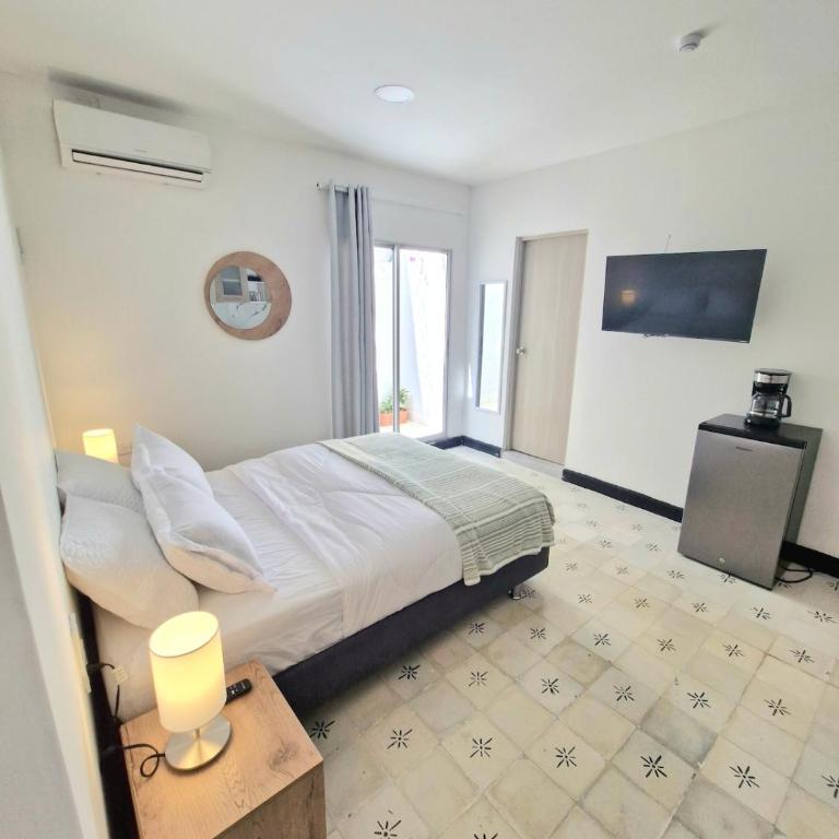 Apartasuite Confort, Ideal Location, to the North - Apartamento de 1 dormitorio - 2