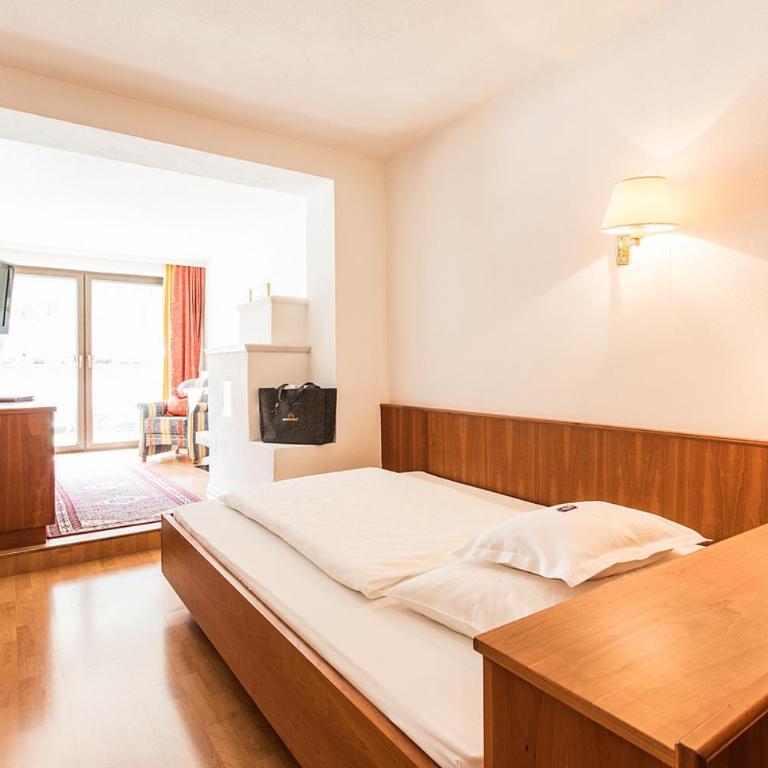 Superior Wellnesshotel Mein Almhof 4 S - Standard Einzelzimmer mit Bergblick - 1