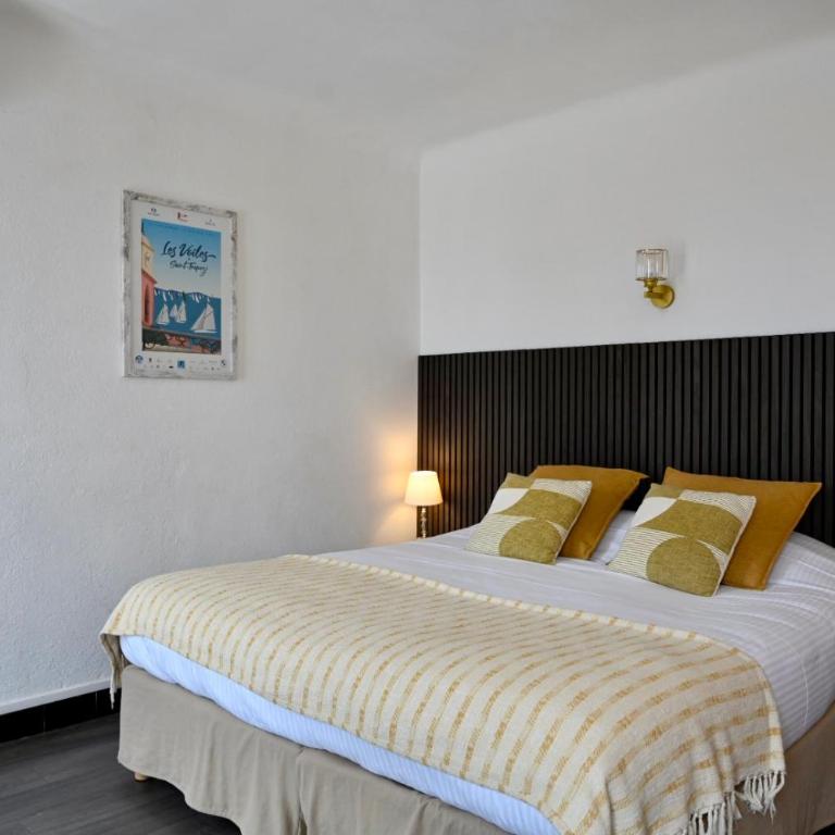 Hôtel La Petite Bohème - Chambre Lit King-Size Deluxe - 5