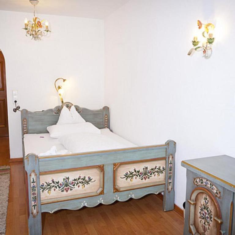 Superior Wellnesshotel Mein Almhof 4 S - Standard Einzelzimmer mit Bergblick - 3
