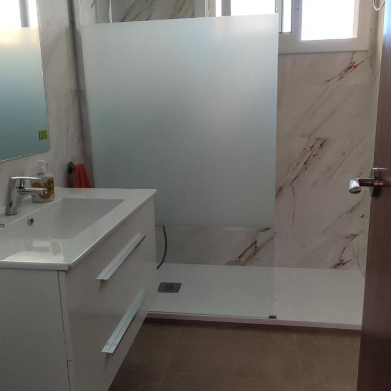Apartmento en Primera línea de Mar, vistas al Mar y Piscina - Apartamento de 2 dormitorios - 24