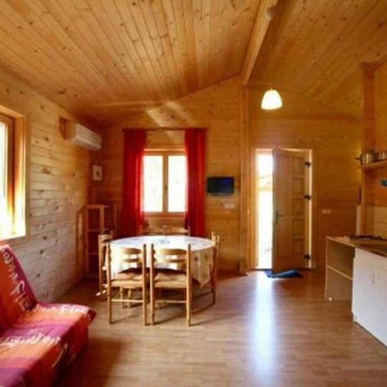 ZEcamping 3 étoiles animaux acceptés piscine et aire de jeux - Chalet - 14