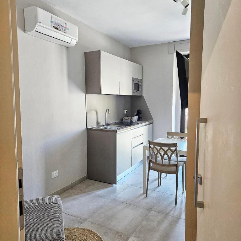 Residenza Giovine - Maison à Porter - Appartamento con 1 Camera da Letto - 4