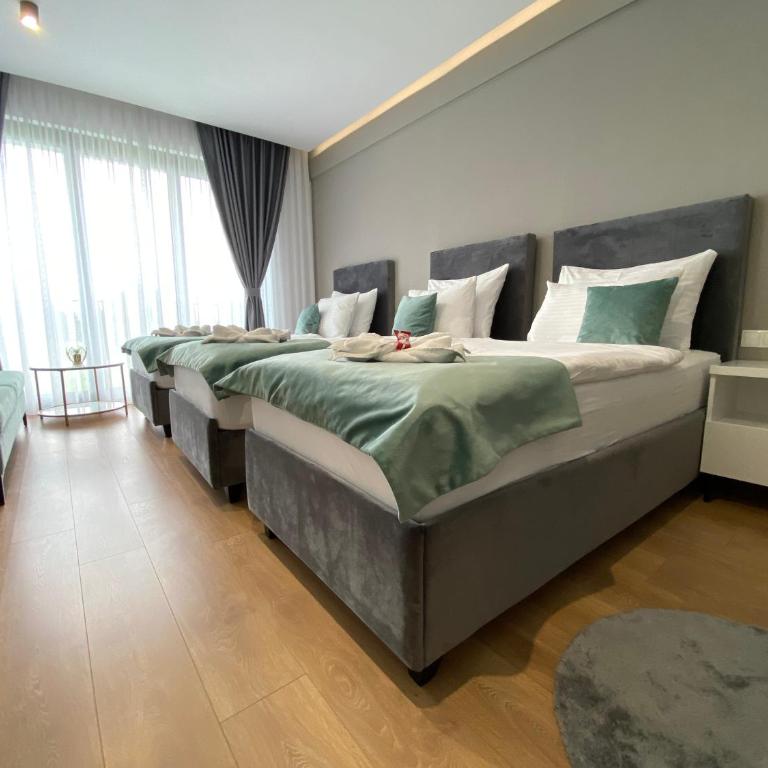 Hotel GOLD JET Bihać - Classic Triple Room - 2