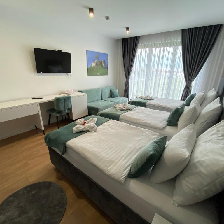 Hotel GOLD JET Bihać - Classic Triple Room - 9
