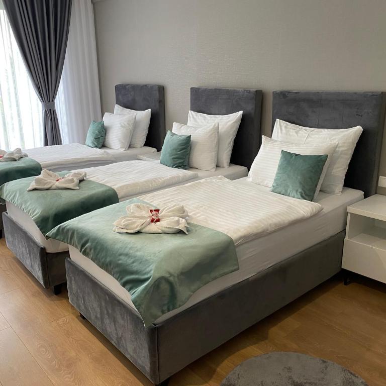 Hotel GOLD JET Bihać - Classic Triple Room - 13