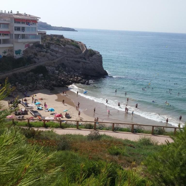 Apartmento en Primera línea de Mar, vistas al Mar y Piscina - Apartamento de 2 dormitorios - 27
