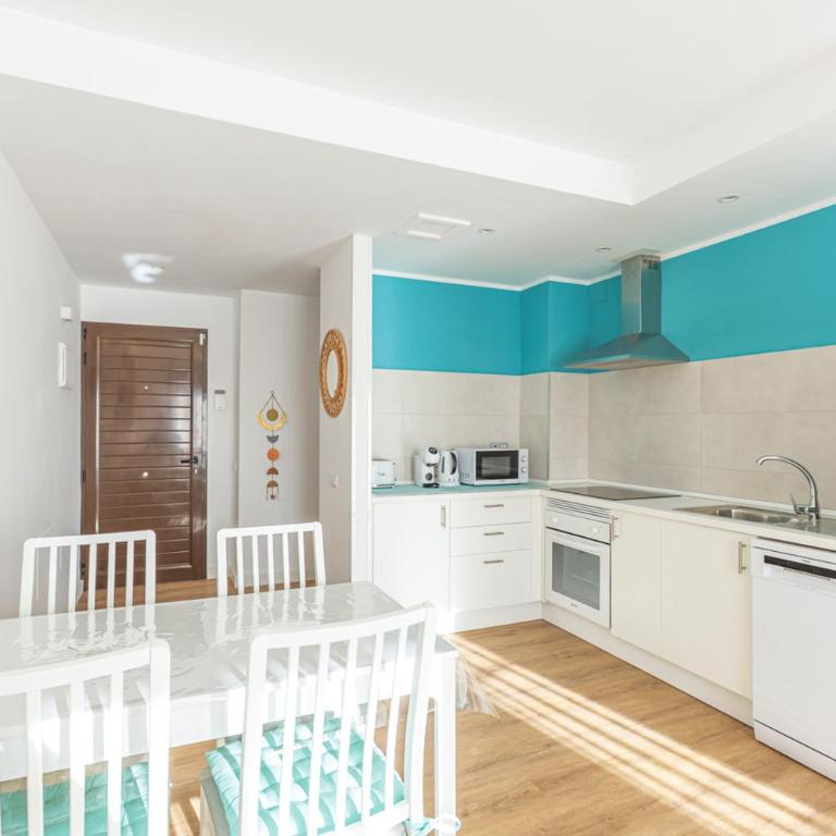 Ocean Blues - Two-Bedroom Apartment - 10