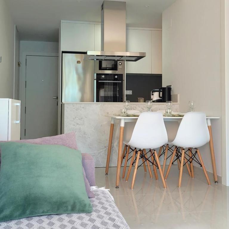 Espanatour VICTORIA - Two-Bedroom Apartment - 12