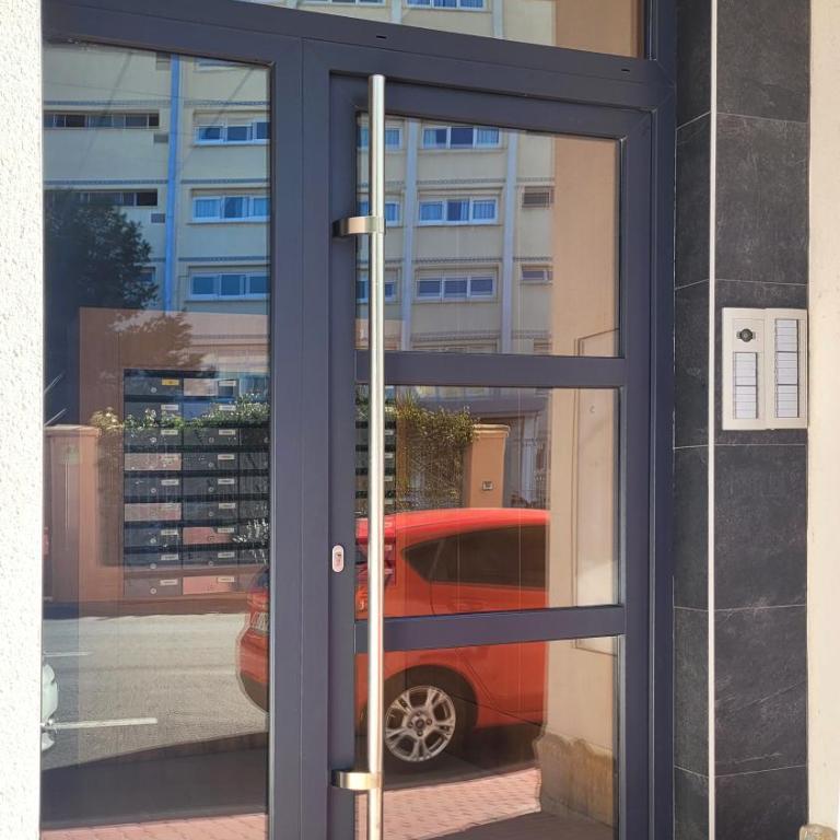 Espanatour VICTORIA - Two-Bedroom Apartment - 38