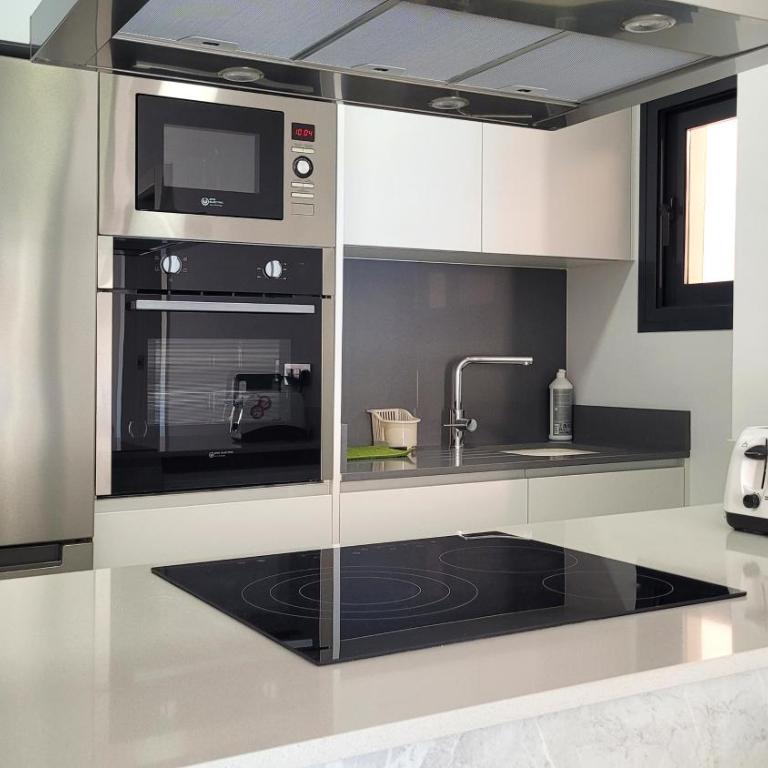Espanatour VICTORIA - Two-Bedroom Apartment - 27