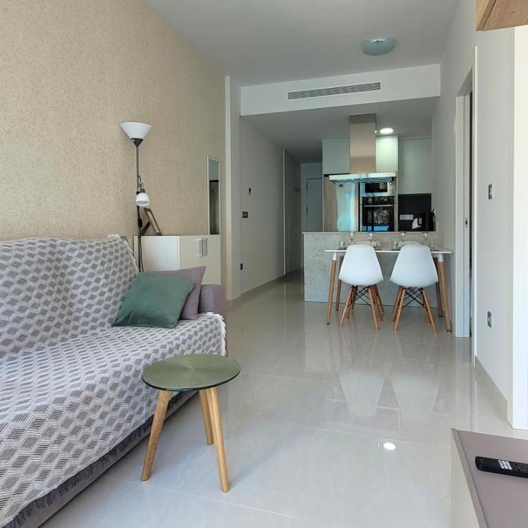 Espanatour VICTORIA - Two-Bedroom Apartment - 8