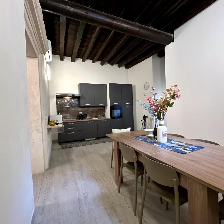 Al Campanile - Two-Bedroom Apartment - 27
